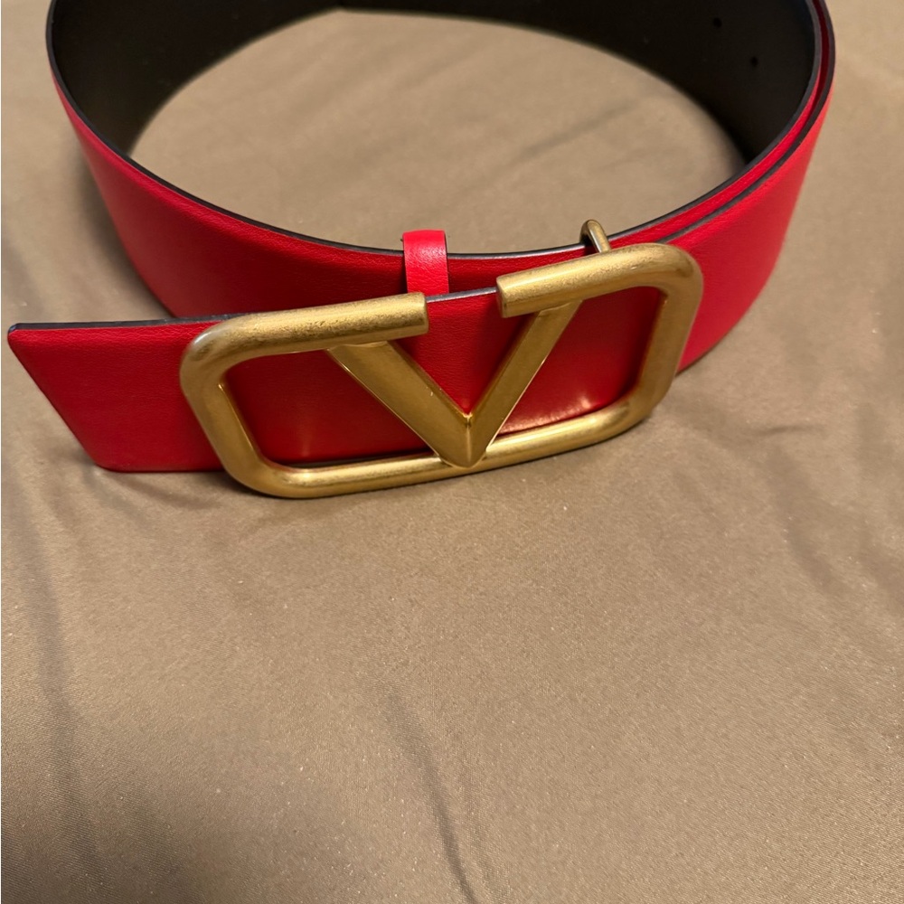 Valentino Garavani Red Belt with Gold Buckle - Picture 2 of 4